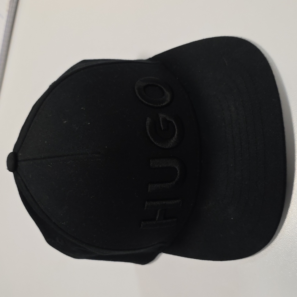 100% Authentic Hugo Boss Cap / Hat - NWT - Final Price